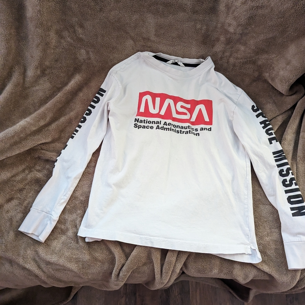 Nasa shirt size 14-16
